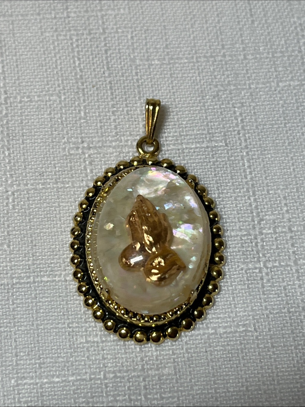 Vintage Gold-Tone praying hands Oval Pendant for Necklace